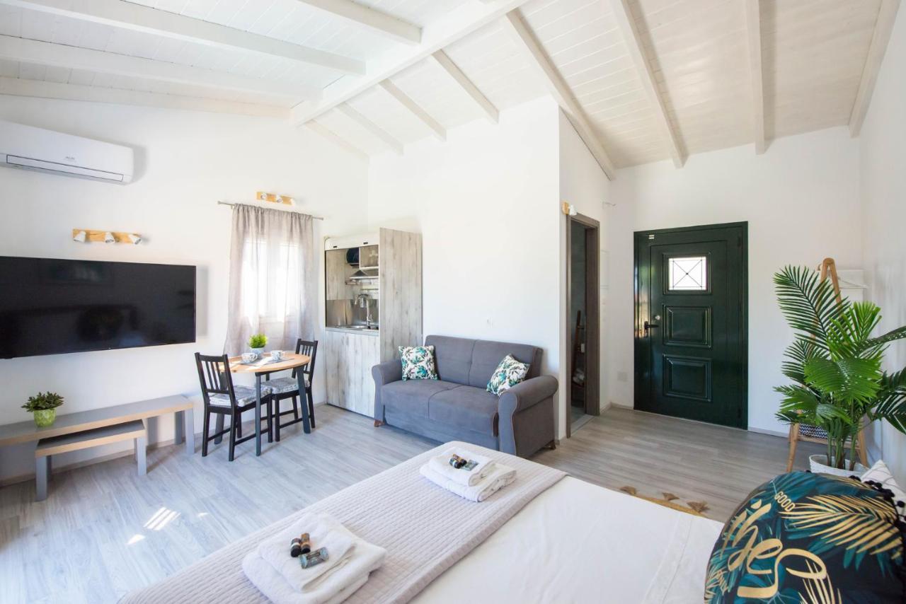 Acharavi Beach Villa Buitenkant foto