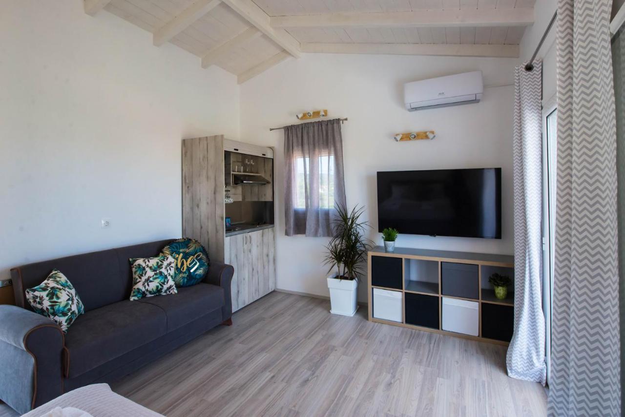 Acharavi Beach Villa Buitenkant foto